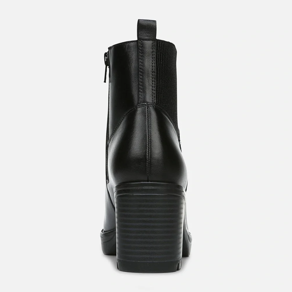 Naturalizer black leather waterproof Verney lug chelsea boots nib 11w